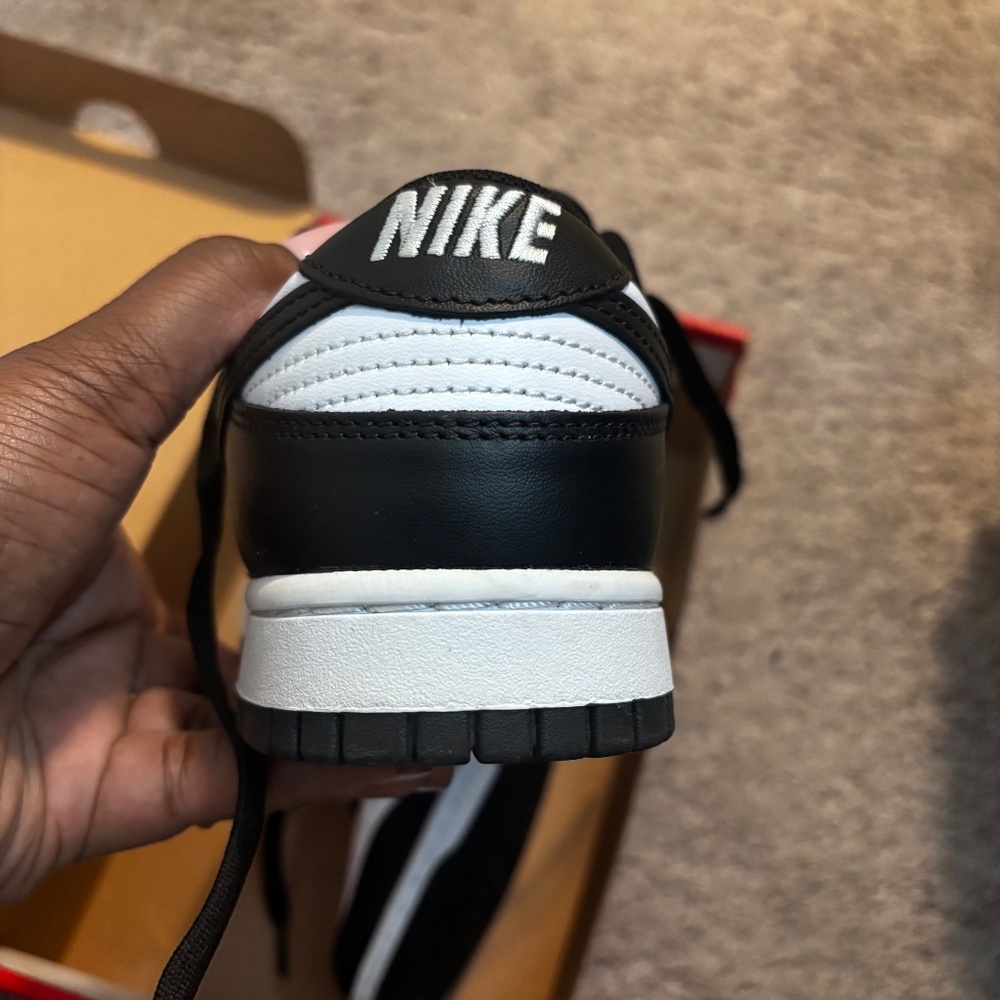 Nike Dunk Panda - image 3